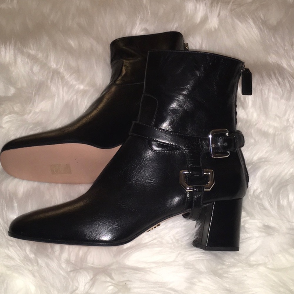💚 NEW PRADA ITALIAN LEATHER BOOTS